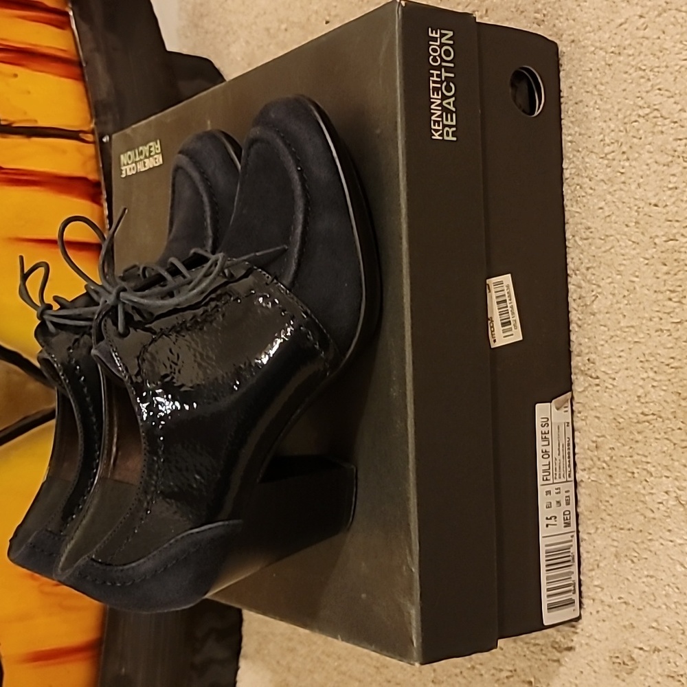 Shoes - Picture 2 of 3